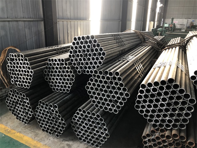 眉山小口径厚壁无缝钢管